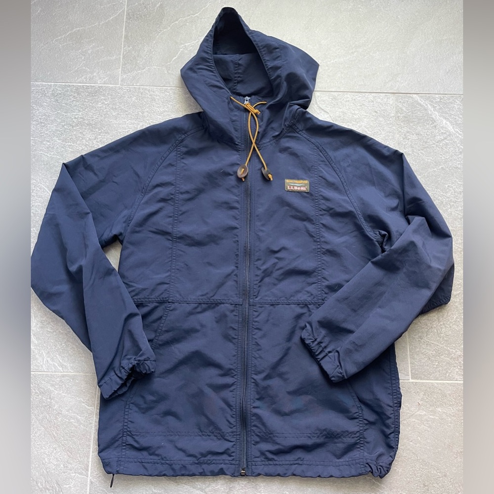 L.L. Bean Men's Dark Blue Hooded Windbreaker